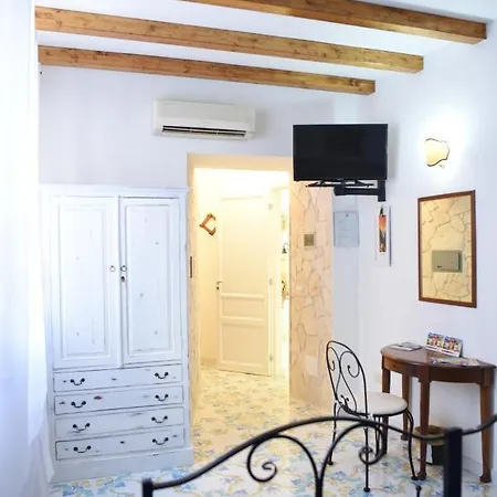 Oda ve Kahvaltı Antico Palmento